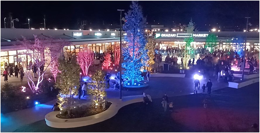 屋外広場に音・水・光の演出！